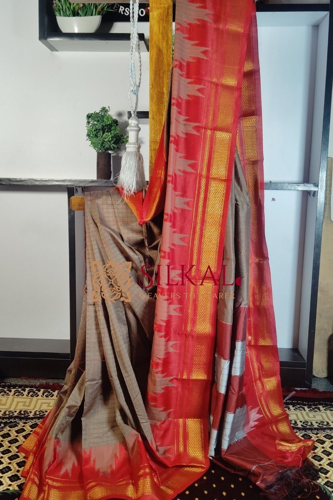 One Side Border Chandarana Temple Saree