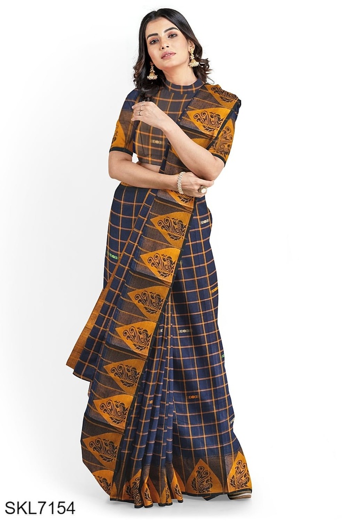 Banahatti Gopika Checks Butta Saree