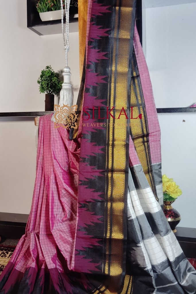 One Side Border Chandarana Temple Saree