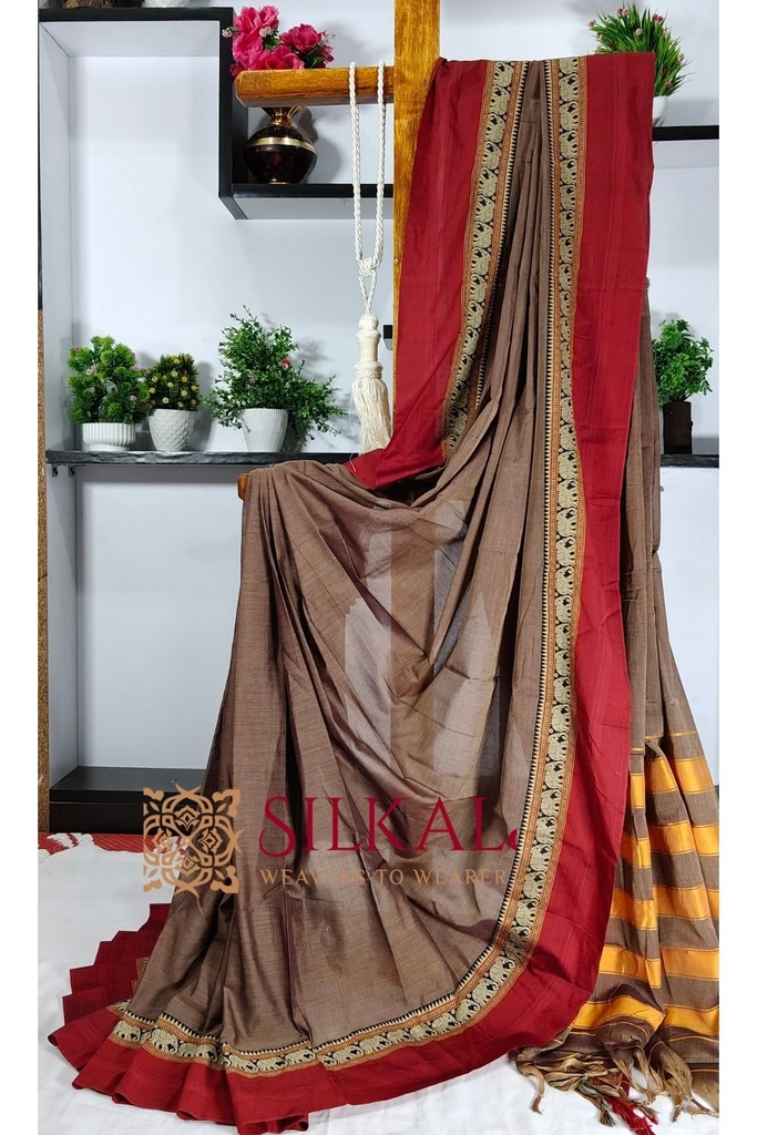 Narayan Peth Plain Cotton Saree With Patti Pallu