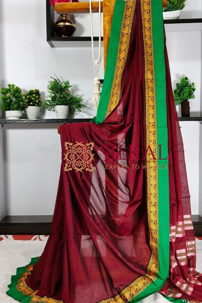 Narayan Peth Plain Cotton Saree With Patti Pallu