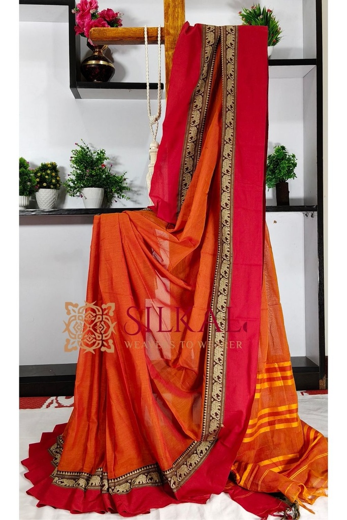 Narayan Peth Plain Cotton Saree With Patti Pallu