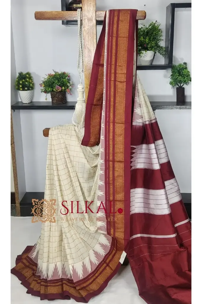 SKL03367 Ilkal Big Checks Temple Border Saree 